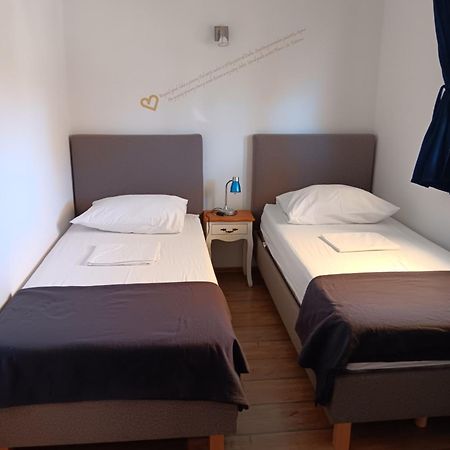 Apartments Emma 비오그라드나모루 외부 사진