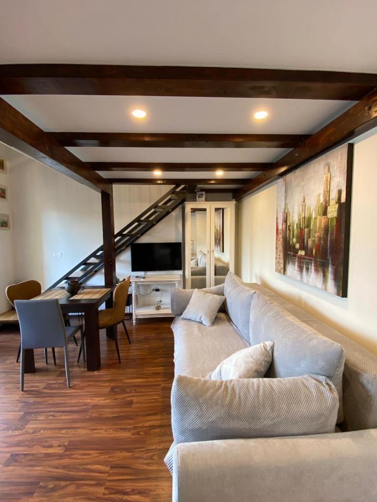 Apartments Emma 비오그라드나모루 객실 사진